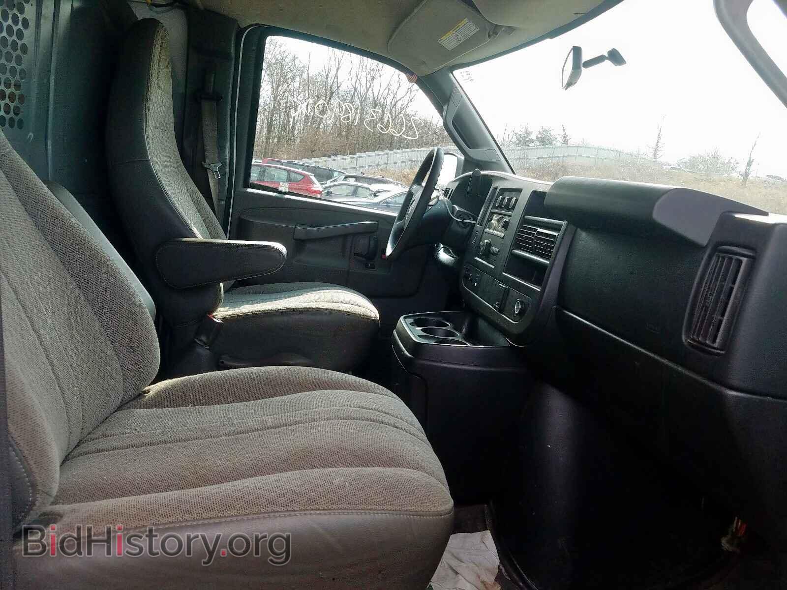 2017 GMC SAVANA - VIN: 1GTW7AFF2H1904154 - Фото 5