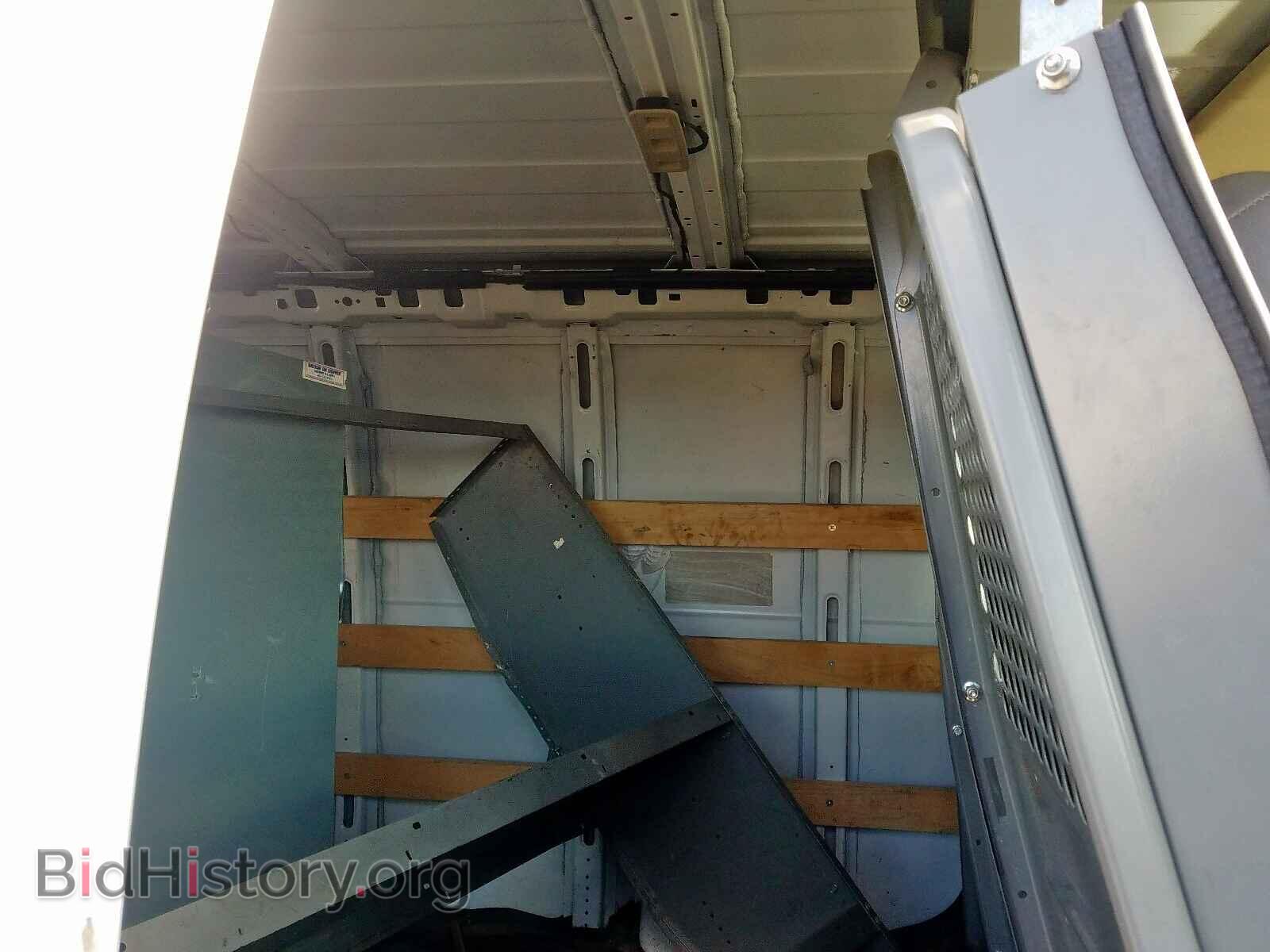 2017 GMC SAVANA - VIN: 1GTW7AFF2H1904154 - Фото 6