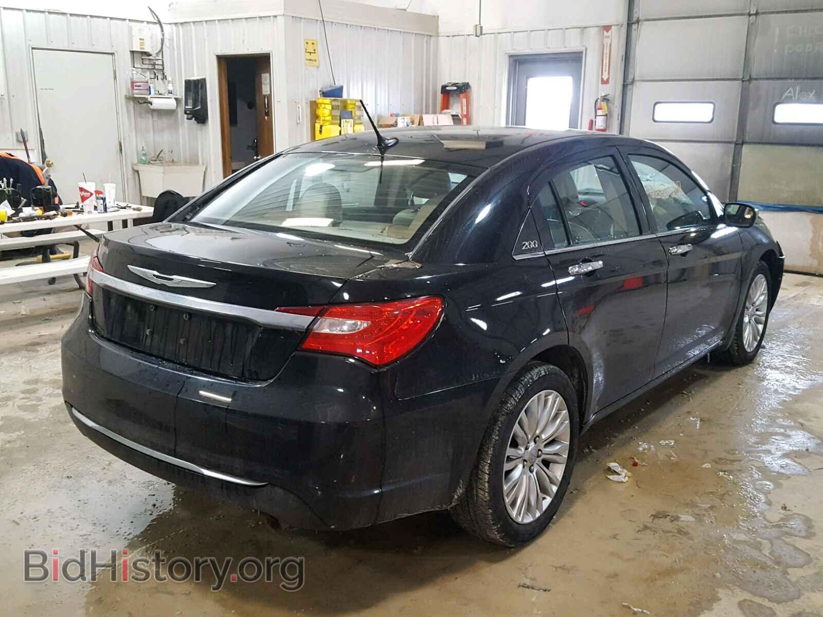 2011 CHRYSLER 200 - VIN: 1C3BC2FB9BN597101 - Фото 4