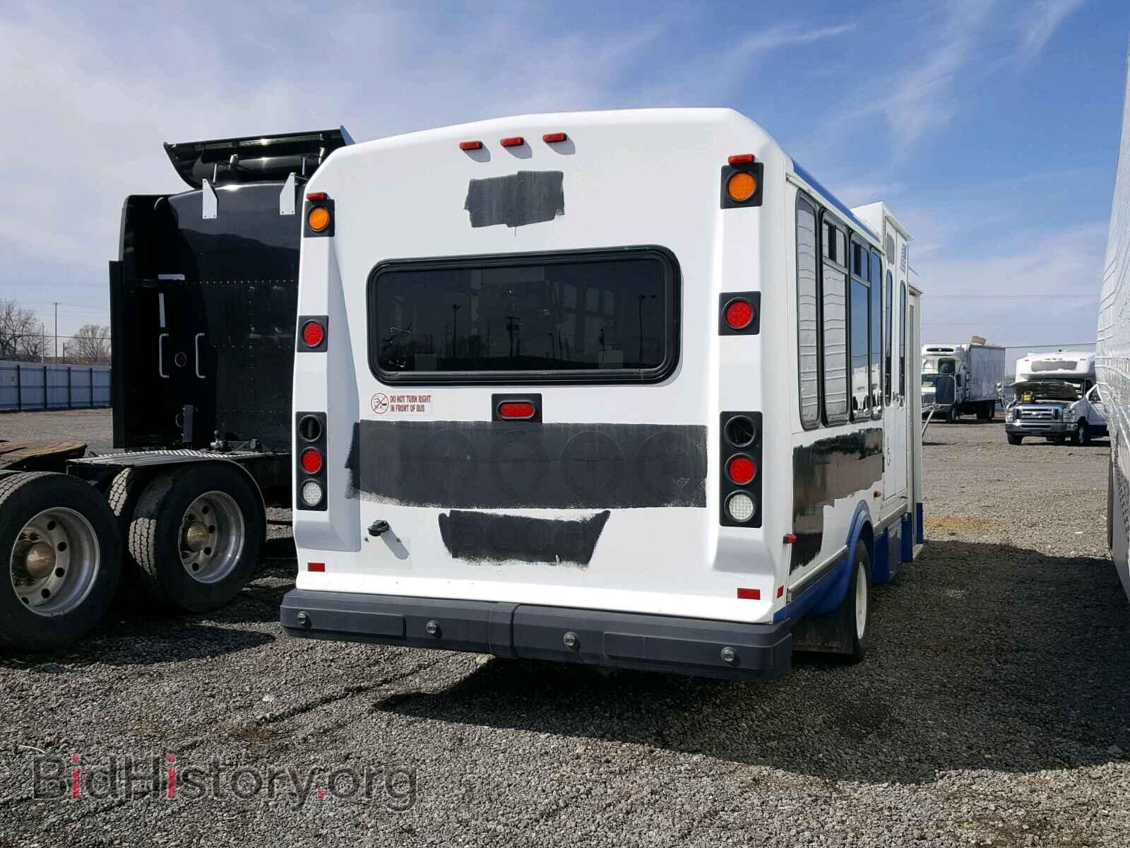 2010 FORD ECONOLINE - VIN: 1FDFE4FP1ADA39676 - Photo 4
