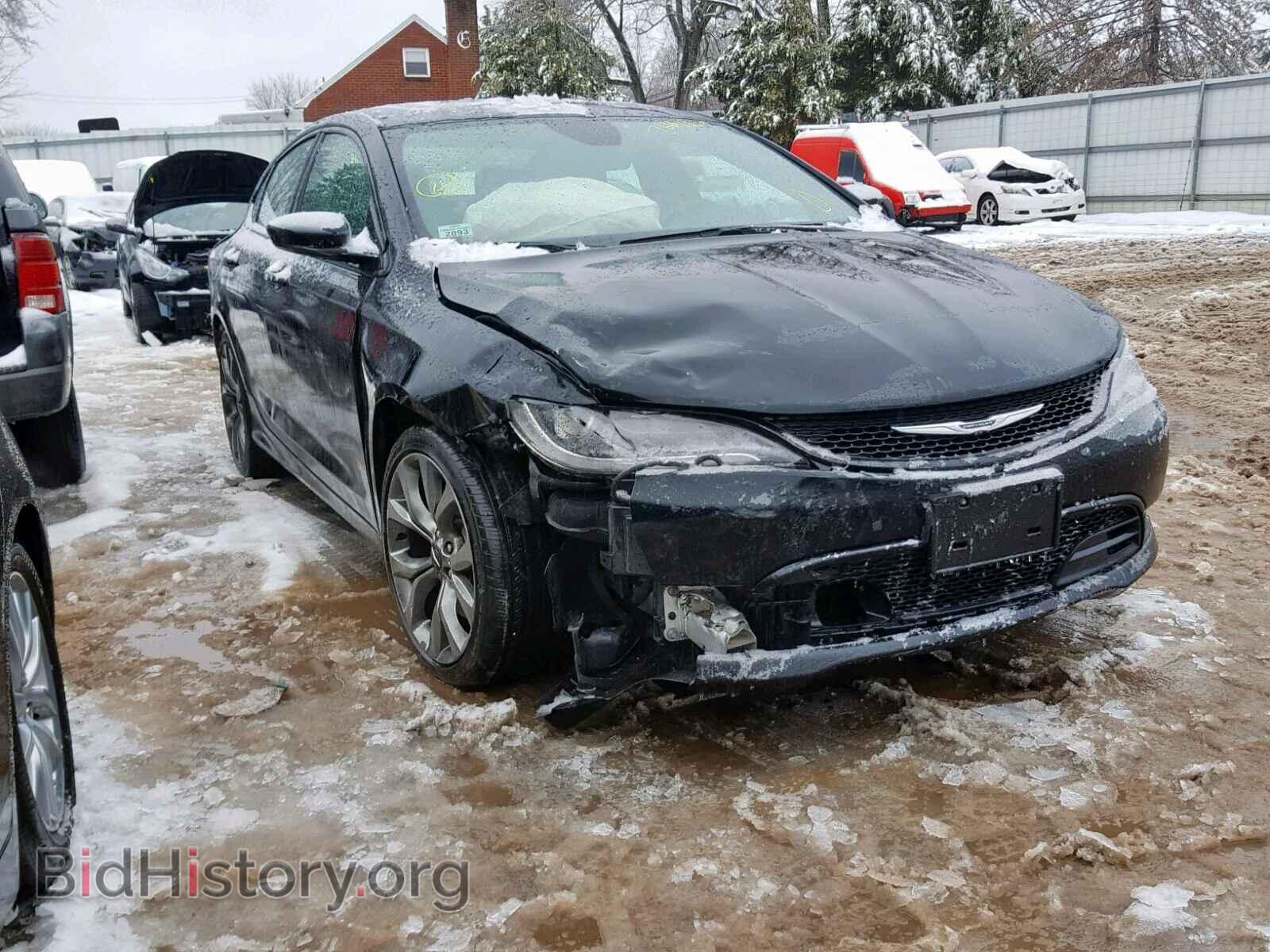 Photo  - CHRYSLER 200 2015