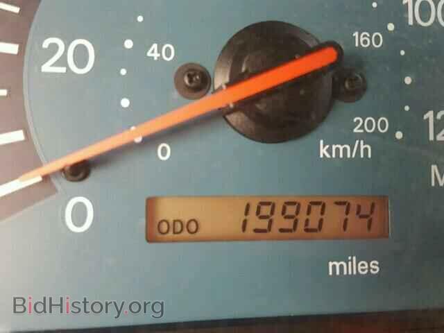 2002 MITSUBISHI GALANT - VIN: 4A3AA46HX2E109445 - Фото 8