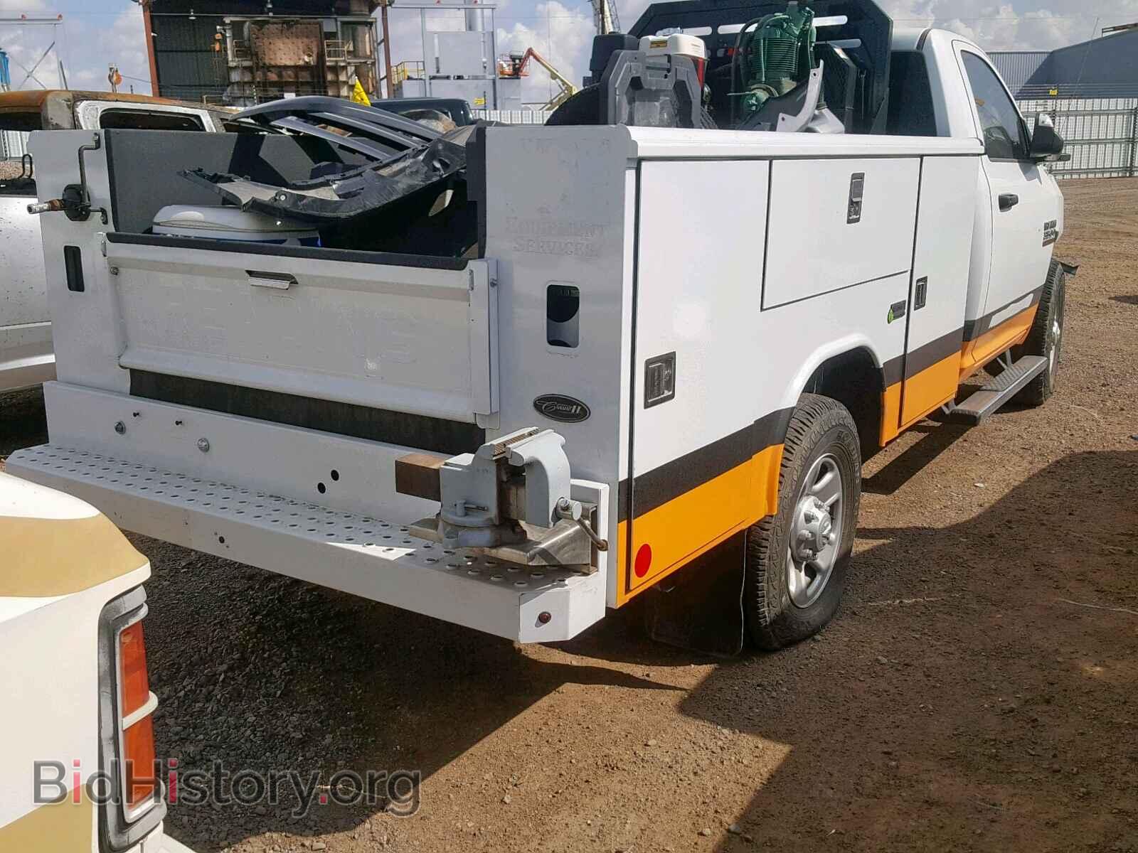 2018 RAM 3500 - VIN: 3C7WRDAJ1JG245453 - Фото 4