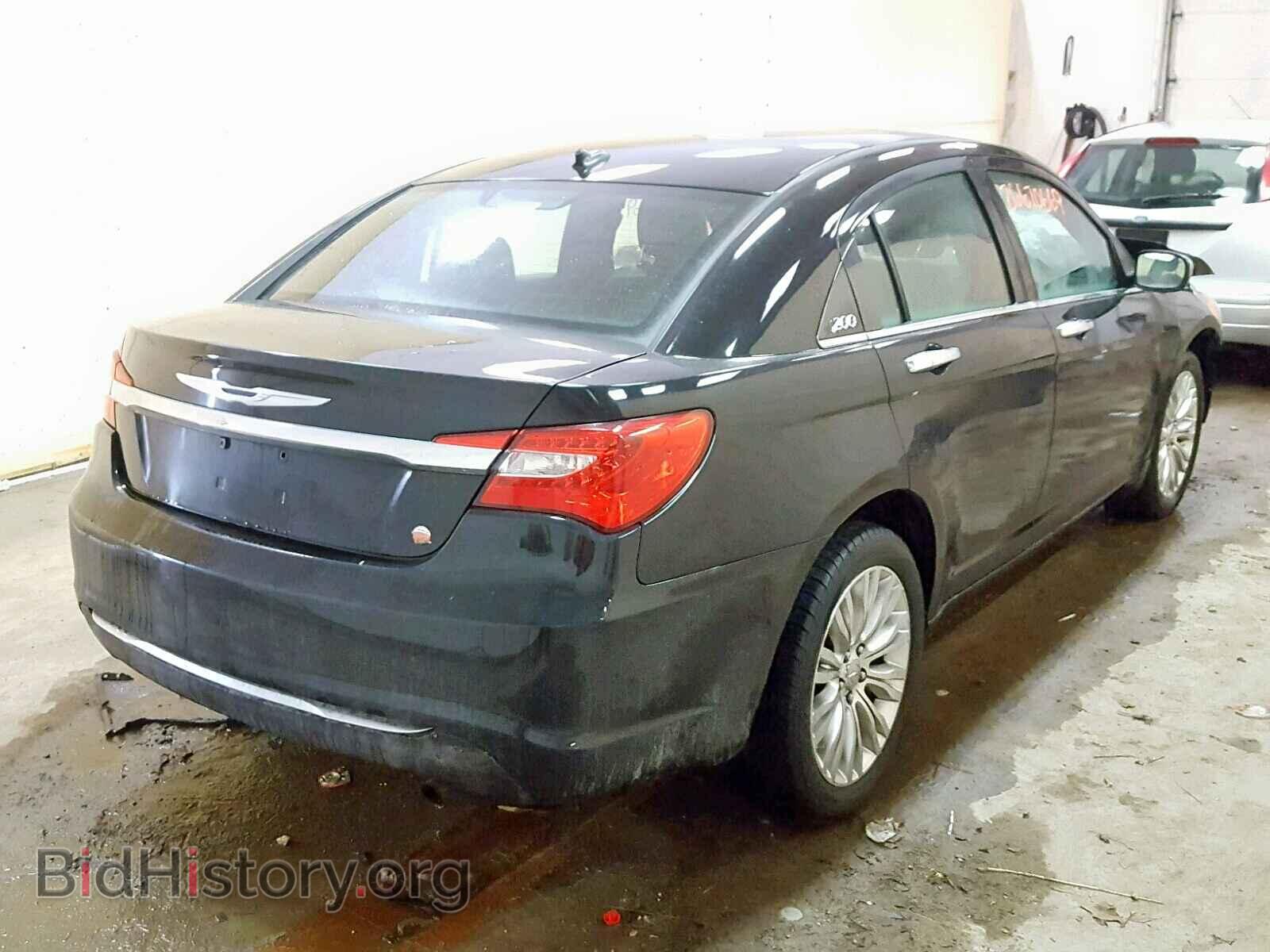 2011 CHRYSLER 200 - VIN: 1C3BC2FB5BN580747 - Фото 4