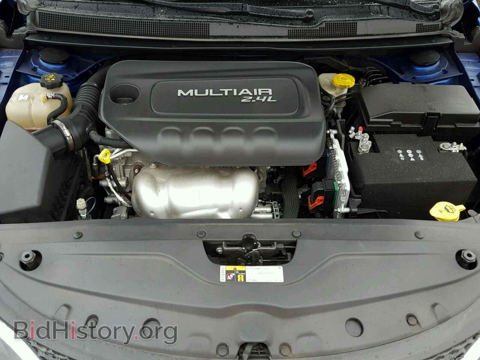 2016 CHRYSLER 200 - VIN: 1C3CCCAB3GN107986 - Photo 7