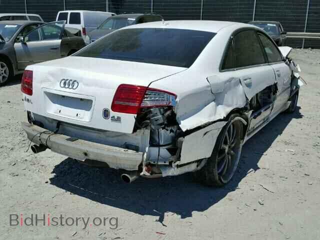 2010 AUDI A8 - VIN: WAURVAFAXAN005285 - Фото 4