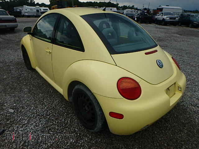 2000 VOLKSWAGEN BEETLE - VIN: 3VWBA21C1YM500541 - Фото 3