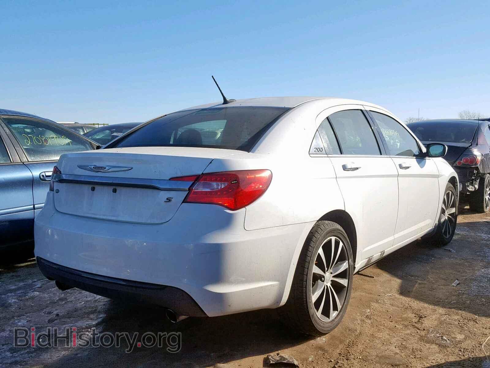 2011 CHRYSLER 200 - VIN: 1C3BC8FG2BN567159 - Фото 4