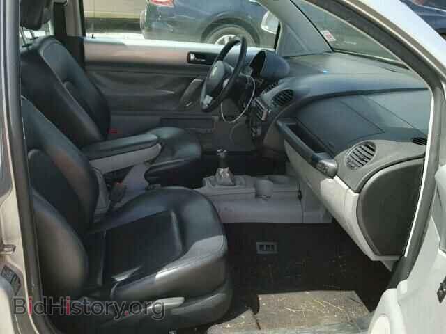 2000 VOLKSWAGEN BEETLE - VIN: 3VWCA21C8YM451729 - Фото 5