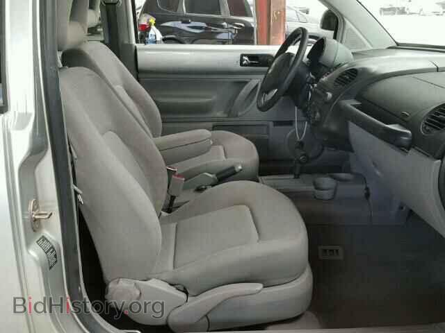2000 VOLKSWAGEN BEETLE - VIN: 3VWCA21C4YM501851 - Фото 5