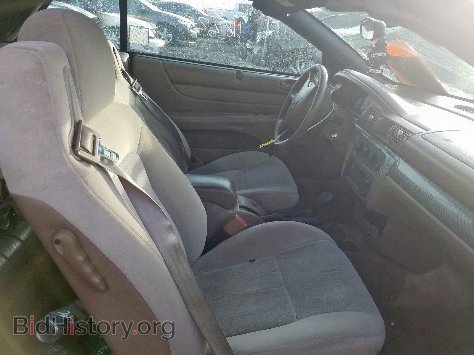 2004 CHRYSLER SEBRING - VIN: 1C3EL75RX4N368678 - Фото 5