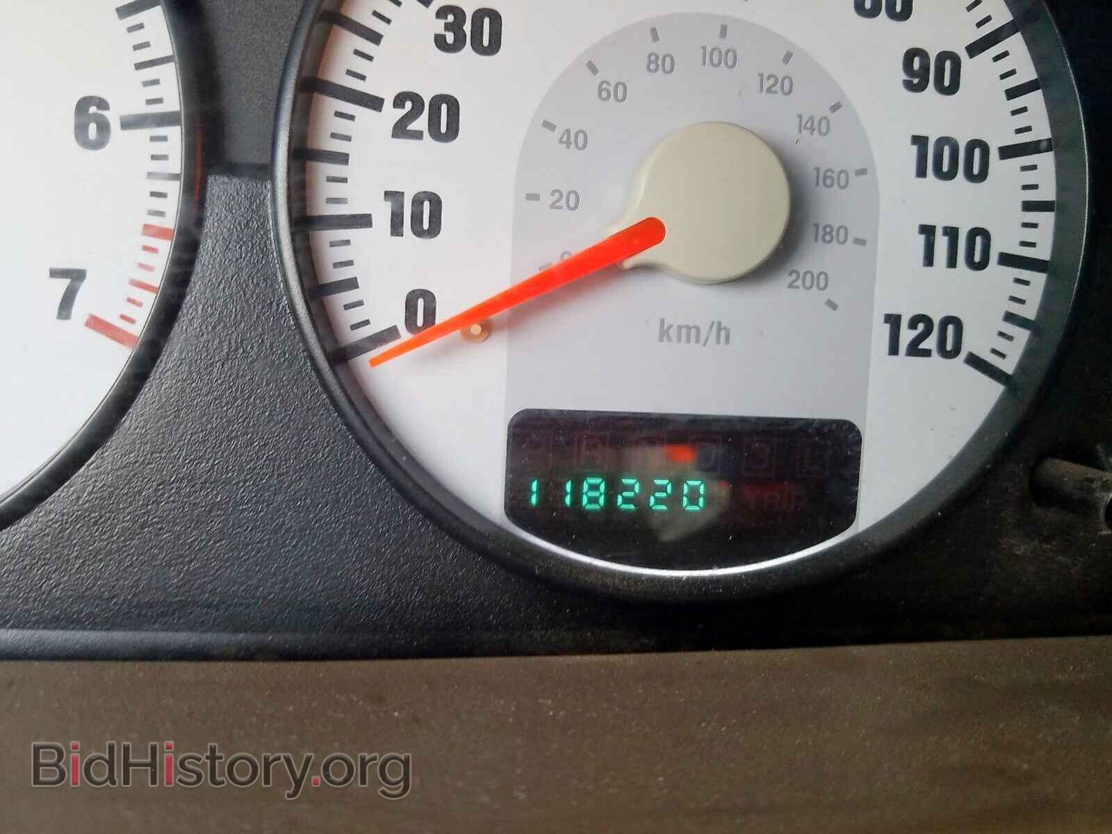 2004 CHRYSLER SEBRING - VIN: 1C3EL75RX4N368678 - Фото 8