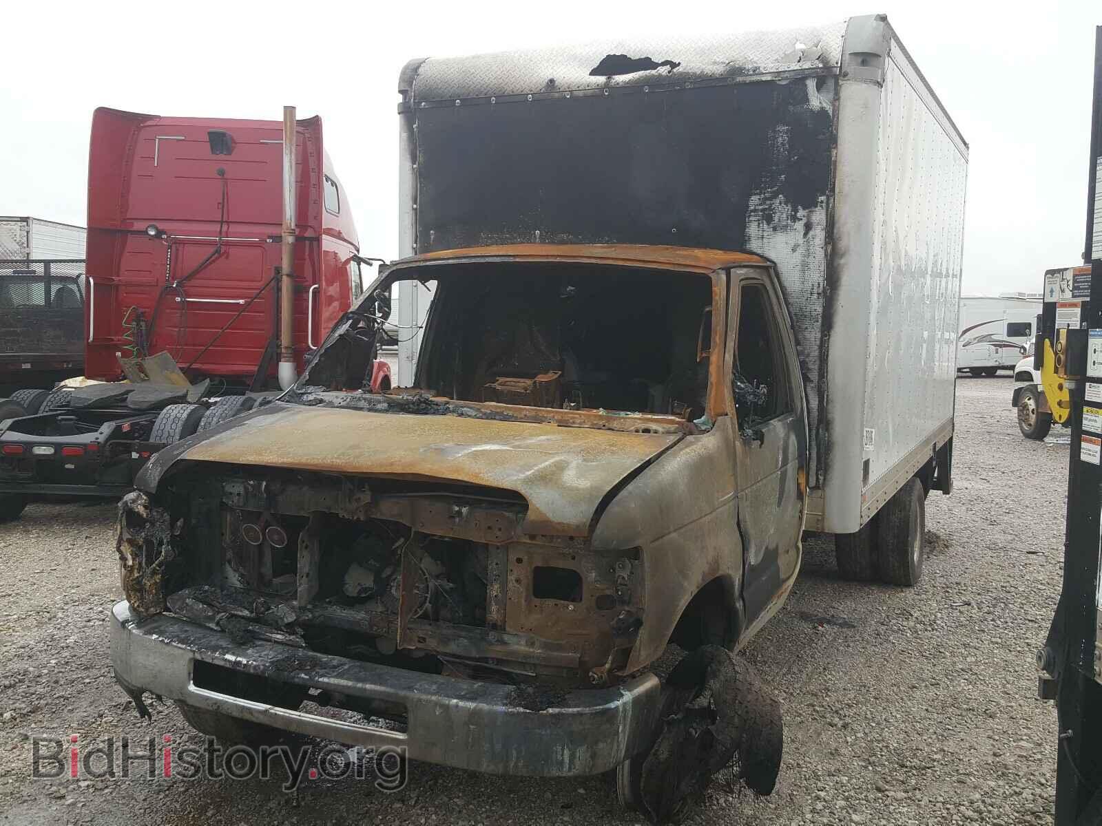 2015 FORD ECONOLINE - VIN: 1FDWE3FL9FDA05449 - Фото 2