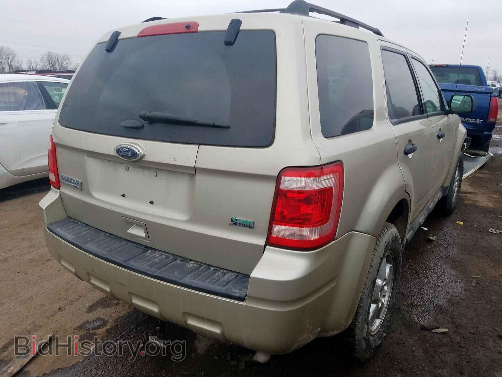 2011 FORD ESCAPE - VIN: 1FMCU0DG7BKC62075 - Фото 4