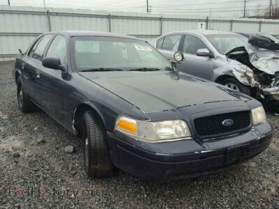 2003 Ford CROWN VIC Crown Vict, синий — VIN 2FAFP71W13X139342, Copart