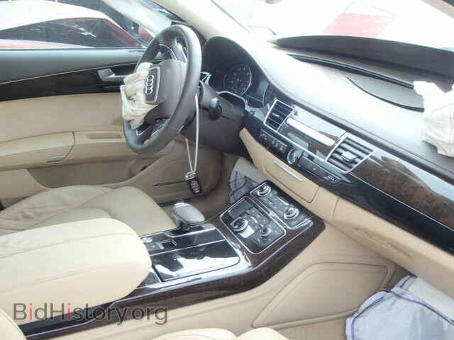 2011 AUDI A8 - VIN: WAURVAFD6BN020488 - Фото 5