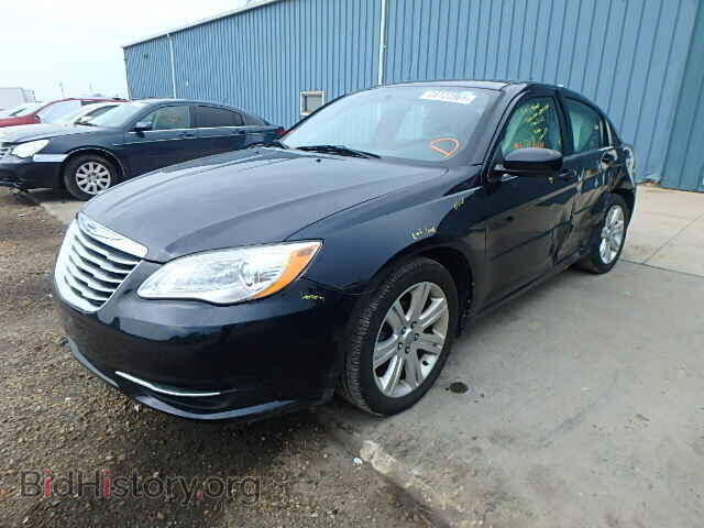 2012 CHRYSLER 200 - VIN: 1C3CCBAGXCN235870 - Фото 2