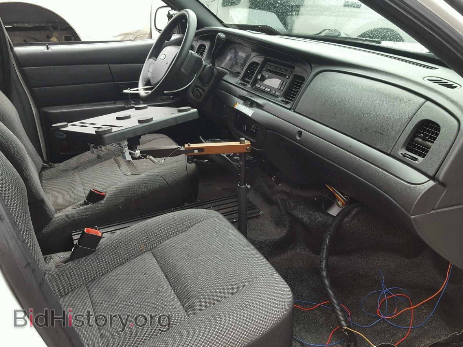 2011 FORD CROWN VIC - VIN: 2FABP7BV7BX176558 - Фото 5