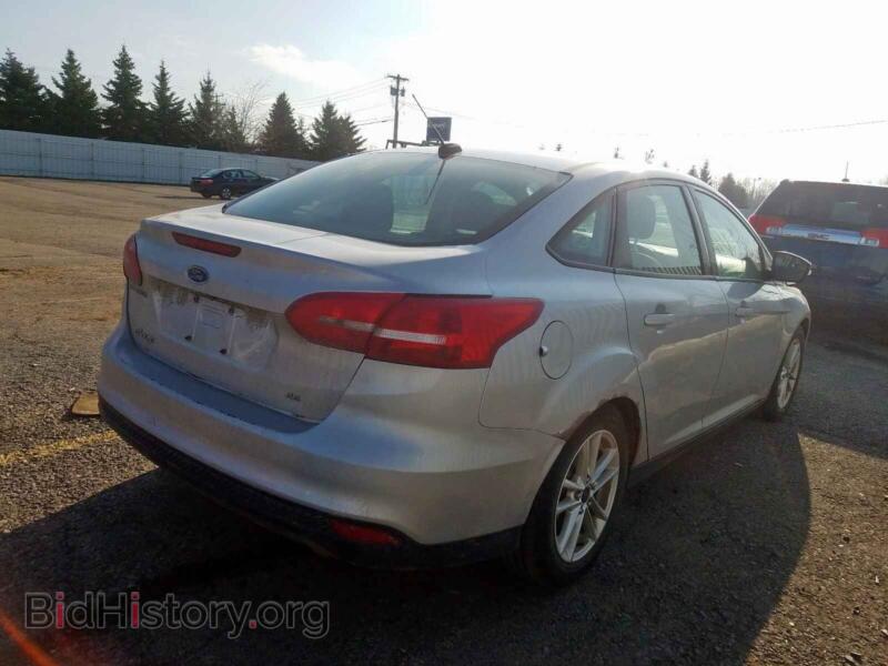 2016 Ford FOCUS (VIN 1FADP3F27GL280666) — photo 4 of 10