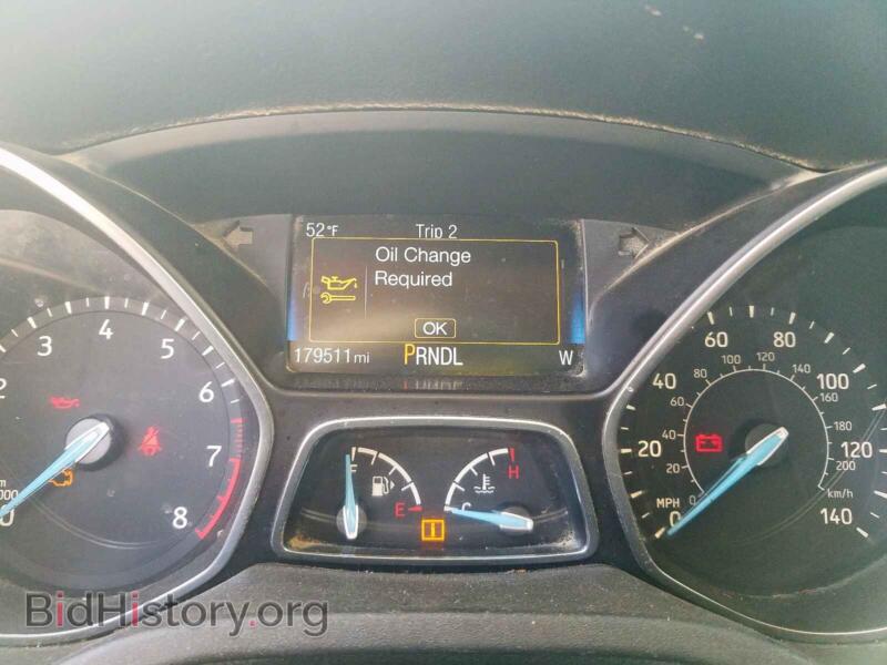 2016 Ford FOCUS (VIN 1FADP3F27GL280666) — photo 8 of 10