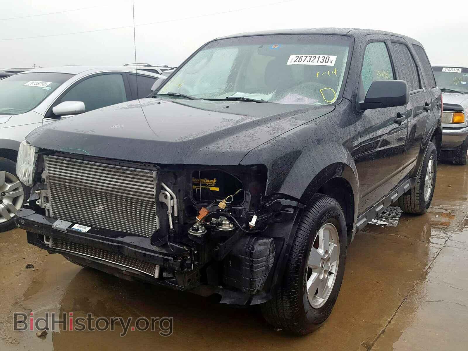 2011 FORD ESCAPE - VIN: 1FMCU0C76BKB54581 - Фото 2