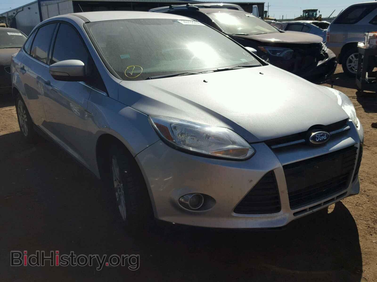 Photo 1FAHP3H27CL417369 - FORD FOCUS 2012