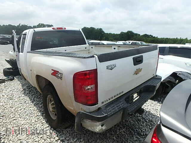 2009 CHEVROLET SILVERADO - VIN: 1GCHK59K29E109252 - Фото 3