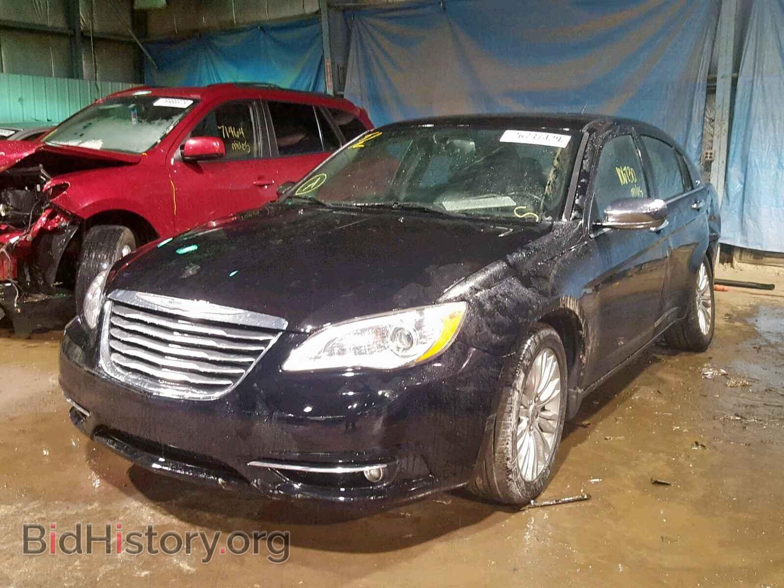 2011 CHRYSLER 200 - VIN: 1C3BC2FB7BN558667 - Photo 2