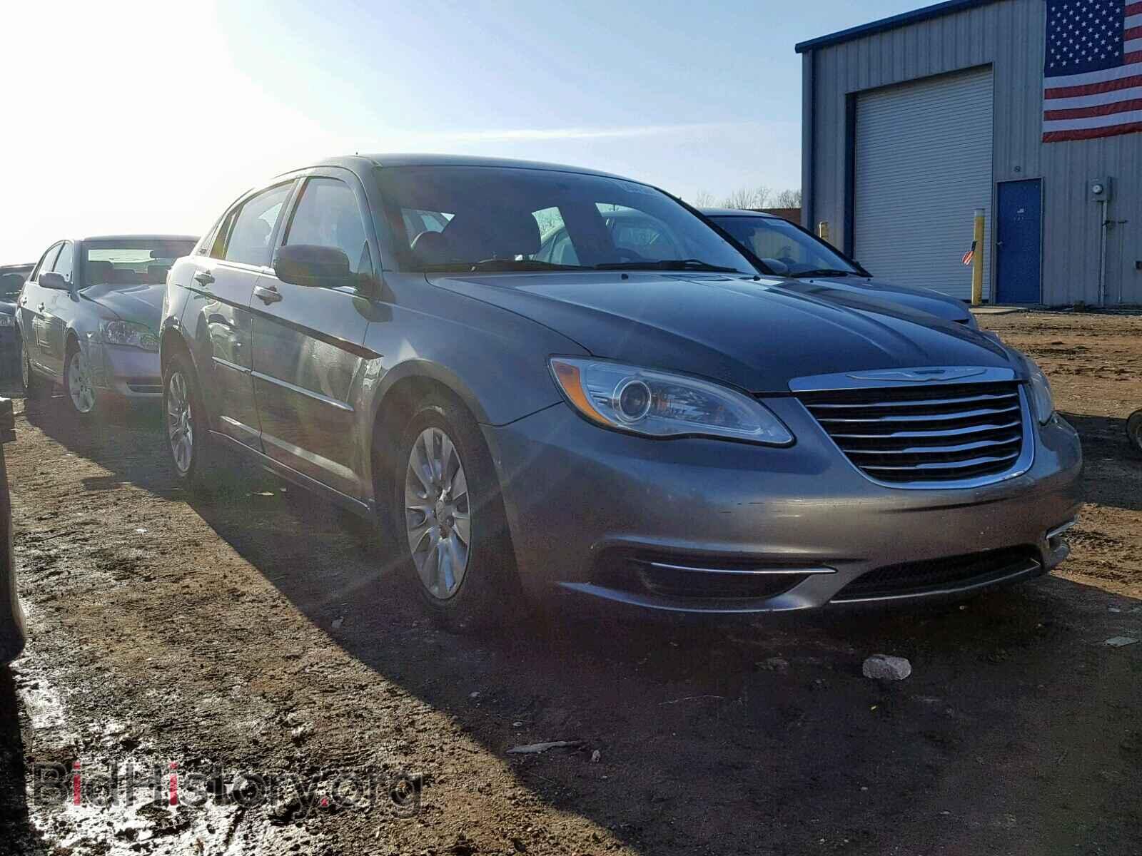 Фотография 1C3CCBAB7CN235961 - CHRYSLER 200 2012