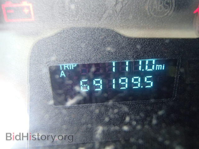 2008 FORD FOCUS - VIN: 1FAHP34N68W263839 - Фото 8