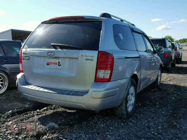 2007 HYUNDAI ENTOURAGE - VIN: KNDMC233476014548 - Фото 4