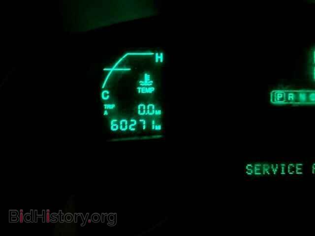 2000 CADILLAC DEVILLE - VIN: 1G6KD54Y4YU323145 - Photo 8