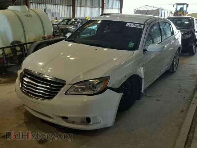 2013 CHRYSLER 200 - VIN: 1C3CCBAB4DN689795 - Фото 2