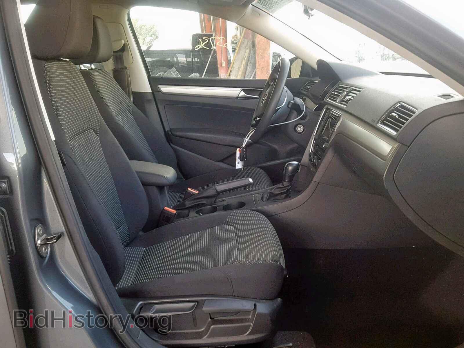 2017 VOLKSWAGEN PASSAT - VIN: 1VWAT7A38HC036068 - Фото 5