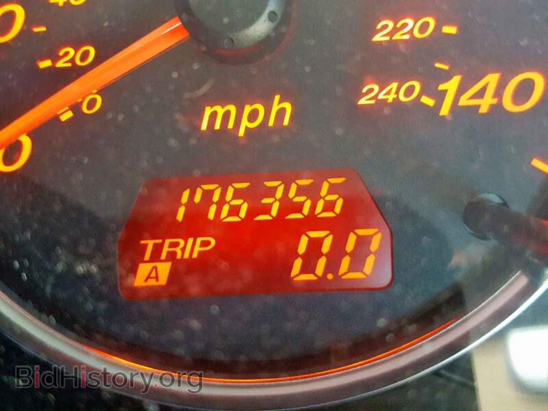 2006 Mazda 6 (VIN 1YVHP80C065M40636) — photo 8 of 10