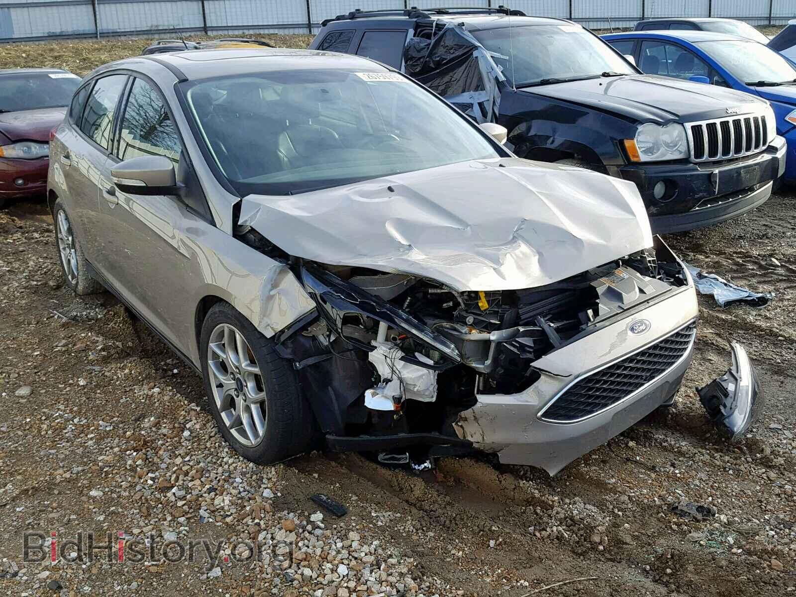 Photo  - FORD FOCUS SE 2015