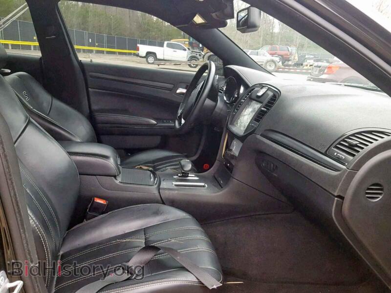 2014 Chrysler 300 (VIN 2C3CCABG4EH245671) — photo 5 of 10