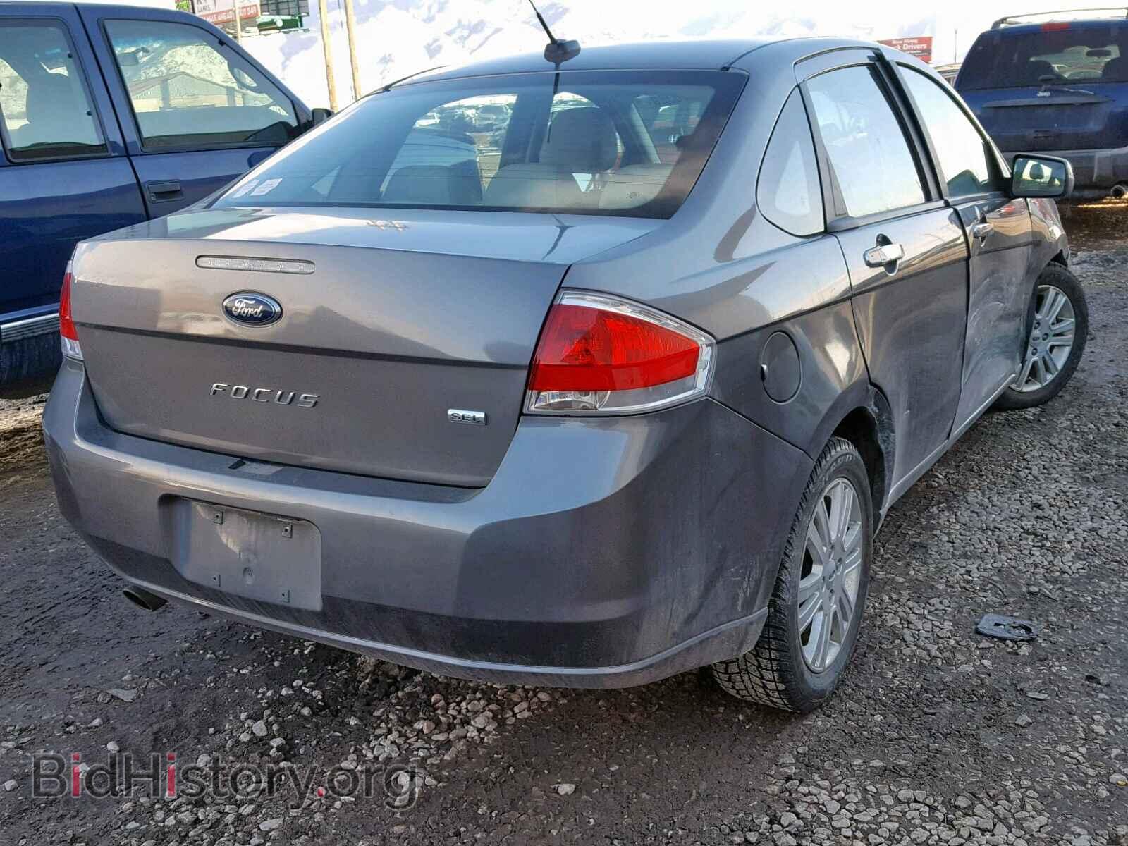 2010 FORD FOCUS - VIN: 1FAHP3HN1AW129952 - Фото 4