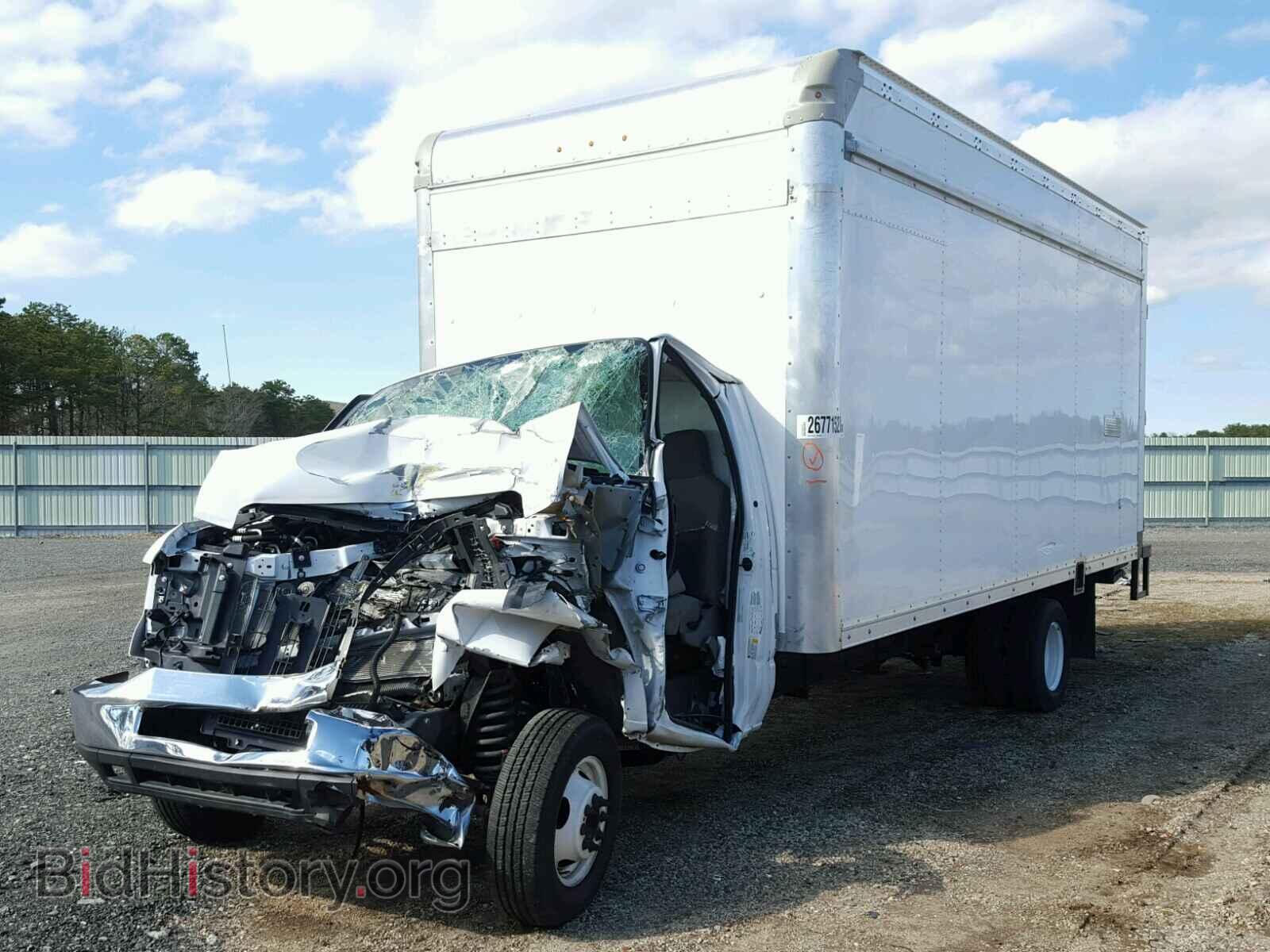 2016 FORD ECONOLINE - VIN: 1FDXE4FS0GDC35979 - Photo 2