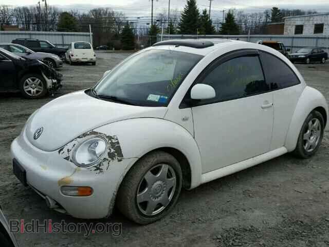 2000 VOLKSWAGEN BEETLE - VIN: 3VWCC21C4YM454718 - Фото 2