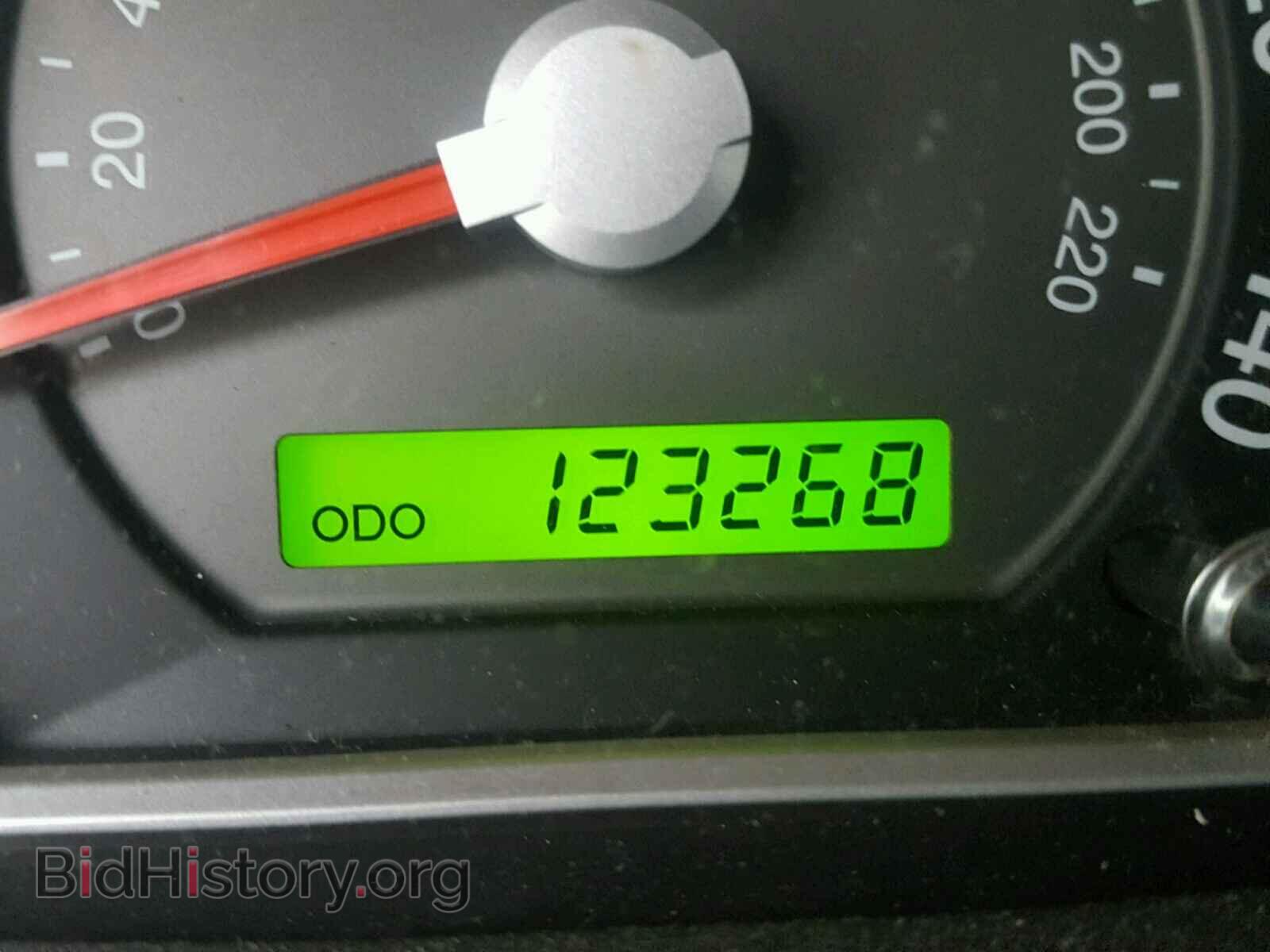 2007 KIA SORENTO - VIN: KNDJD736X75728083 - Фото 8