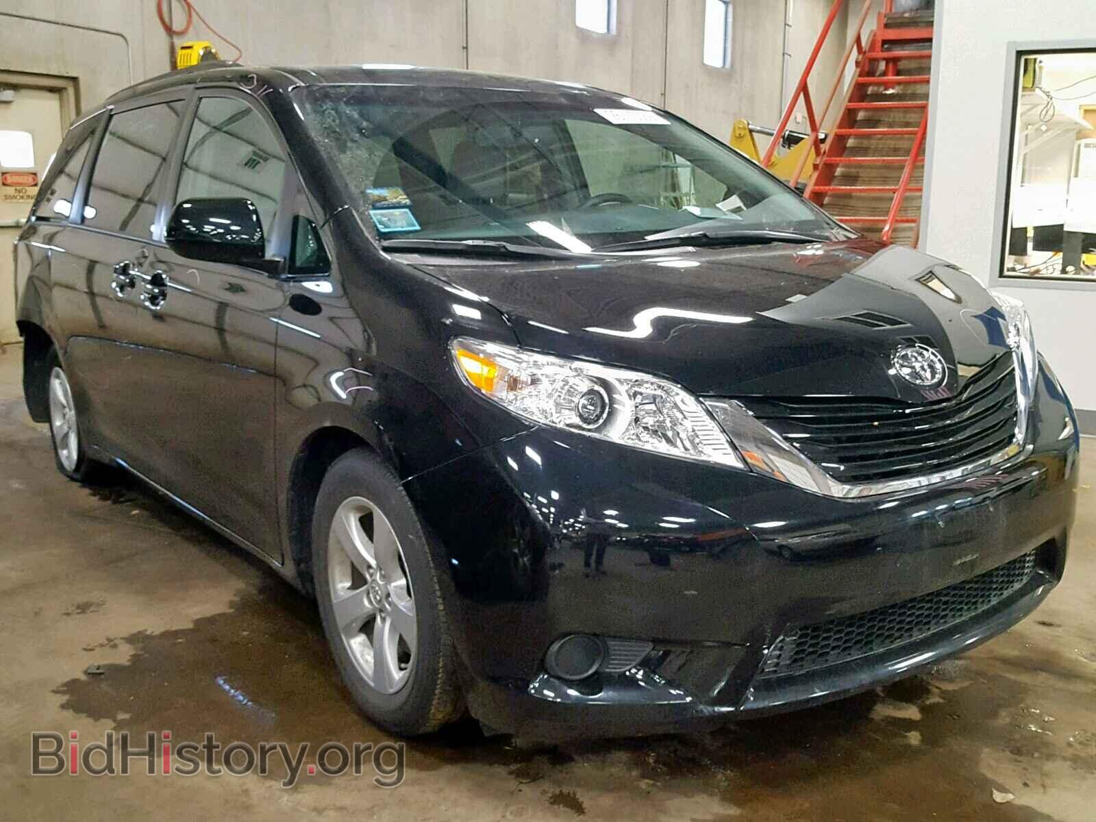 Photo 5TDKK3DC8GS751914 - TOYOTA SIENNA LE 2016