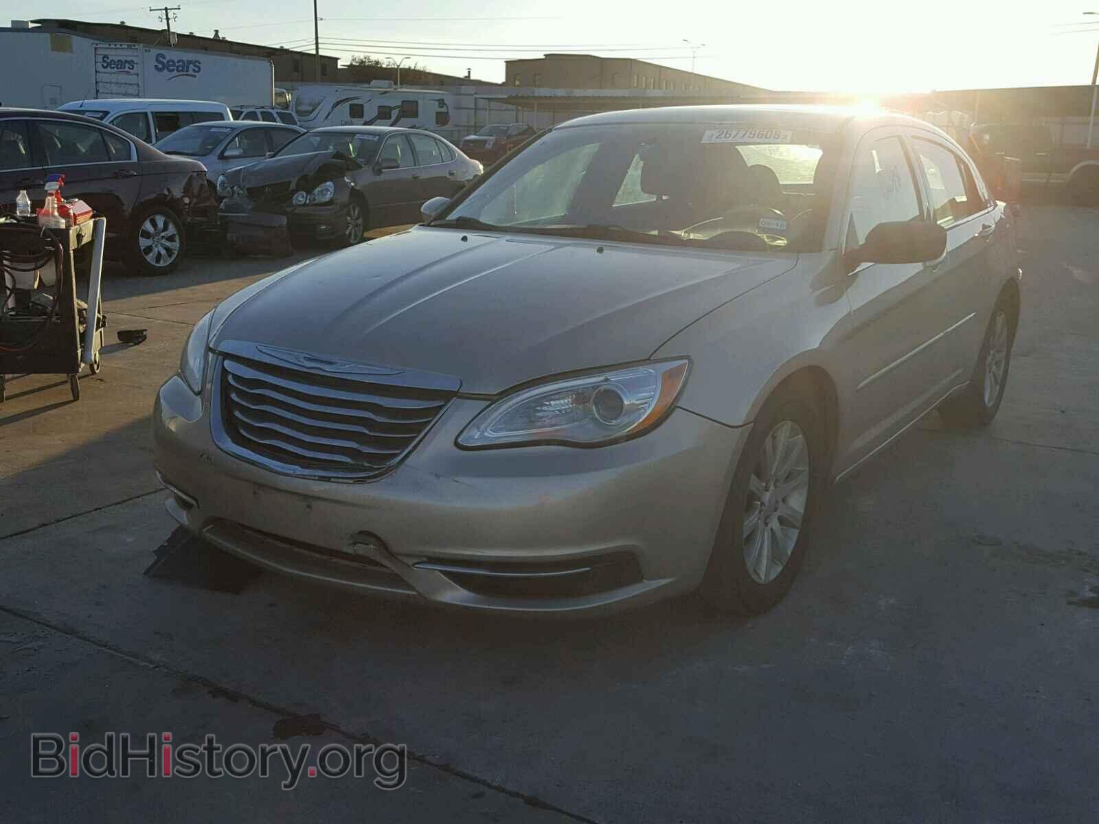 2013 CHRYSLER 200 - VIN: 1C3CCBBG9DN678656 - Фото 2