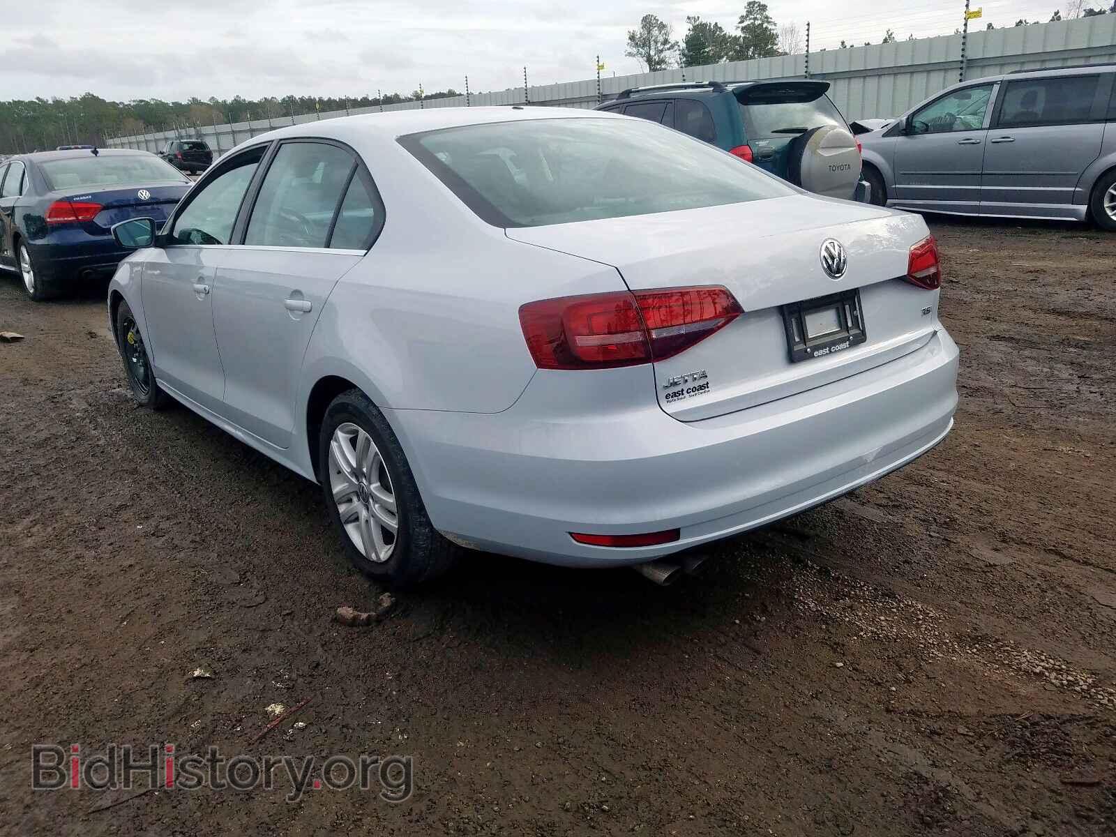 2017 VOLKSWAGEN JETTA - VIN: 3VW2B7AJ1HM215525 - Фото 3