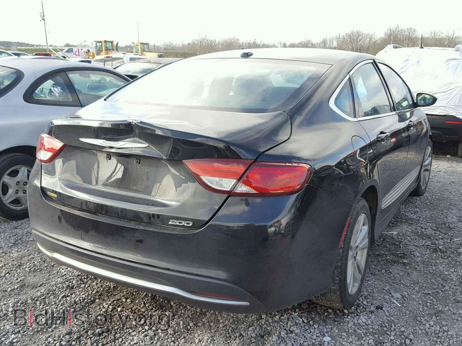 2015 CHRYSLER 200 - VIN: 1C3CCCAB4FN611364 - Photo 4