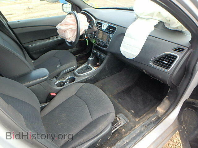 2012 CHRYSLER 200 - VIN: 1C3CCBBG3CN250452 - Фото 5