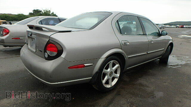 2000 NISSAN MAXIMA - VIN: JN1CA31AXYT028985 - Photo 4