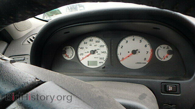2000 NISSAN MAXIMA - VIN: JN1CA31AXYT028985 - Photo 8