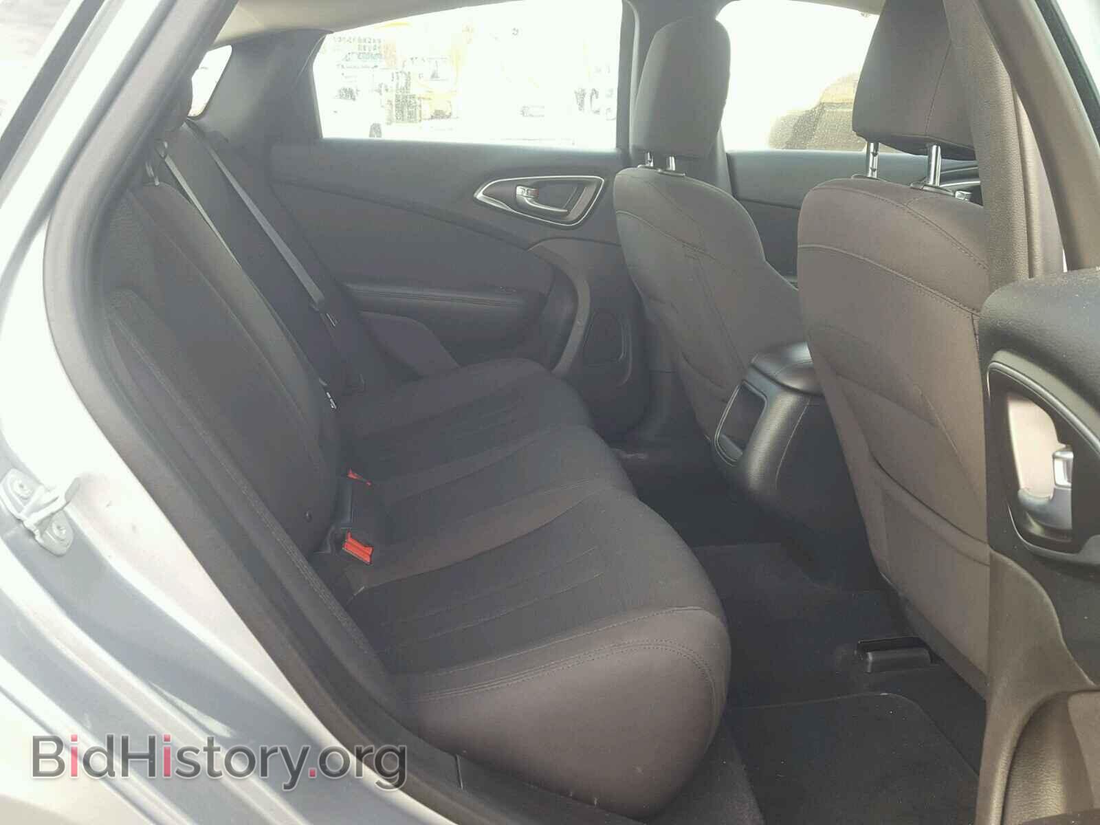 2016 CHRYSLER 200 - VIN: 1C3CCCAB6GN140934 - Фото 6