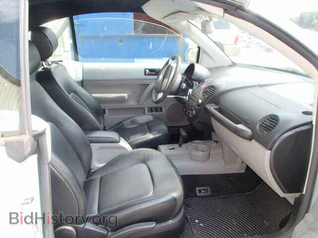 2005 VOLKSWAGEN BEETLE - VIN: 3VWCD31Y45M369582 - Фото 5